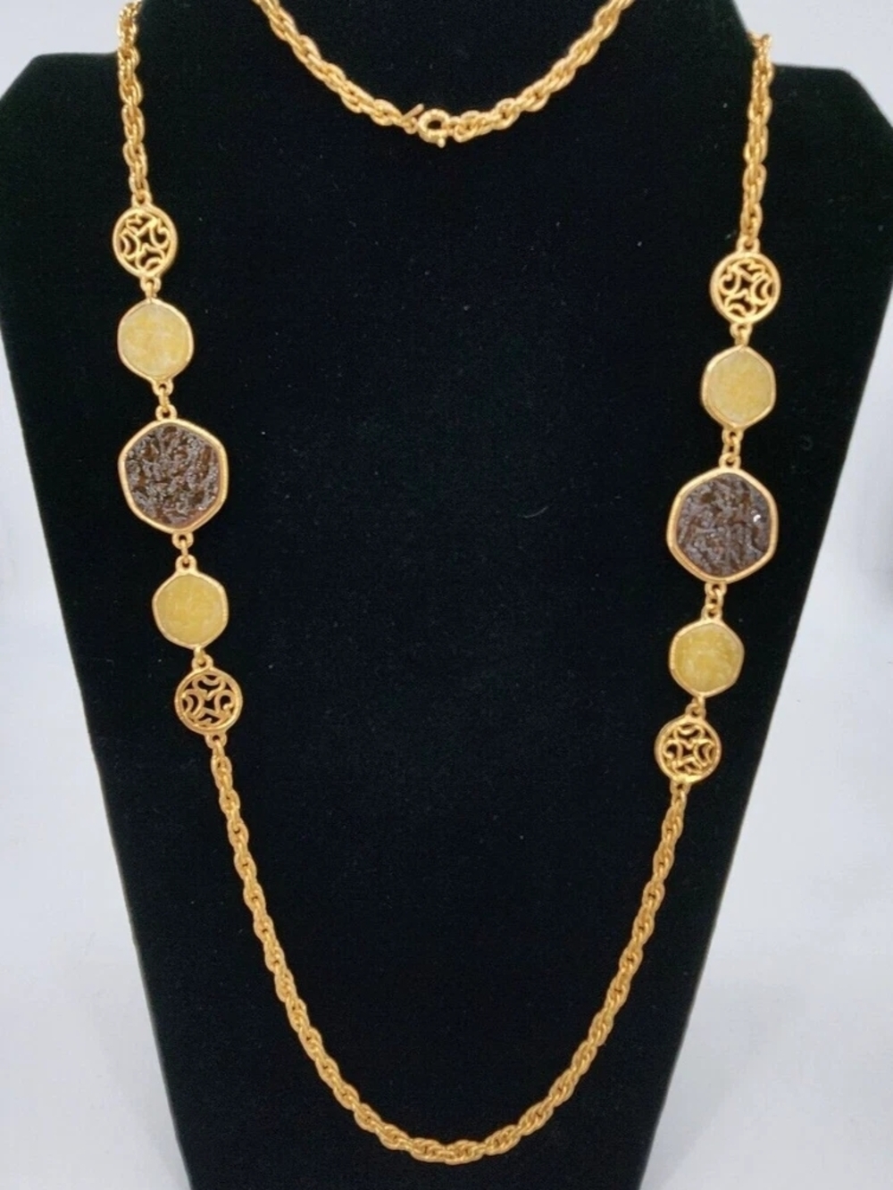 Vintage 1974 Sarah Coventry Taste of Honey Collection 36"L Goldtone Necklace MCM